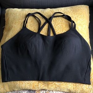 Black Lululemon Sports Bra (LIKE NEW)